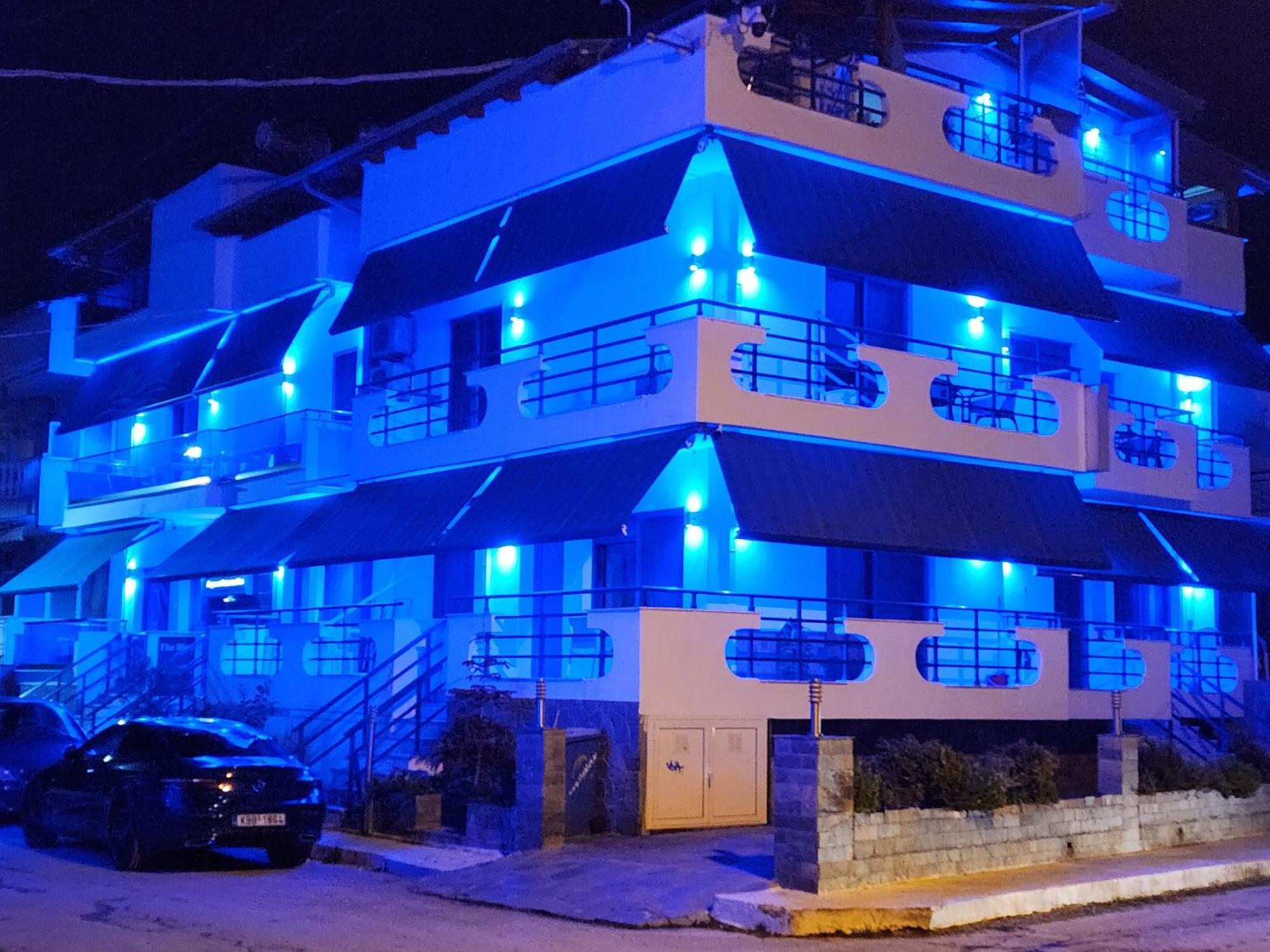 The Blue Beach Apartments Néa Péramos Exterior foto